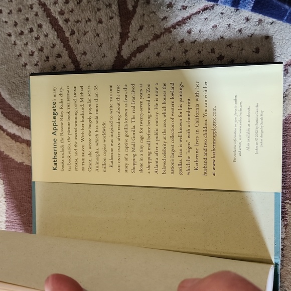 The One and Only Ivan by Katherine Applegate - Picture 6 of 8